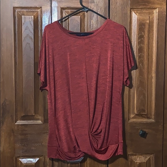 Apt. 9 Tops - Women’s burgundy short sleeve top